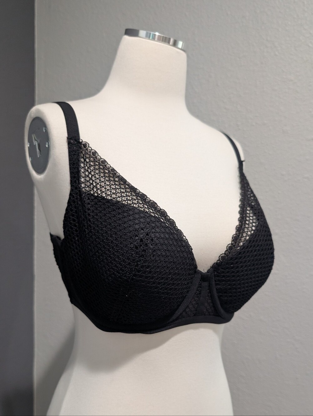 Victoria's Secret Lace Bra Size 36DD